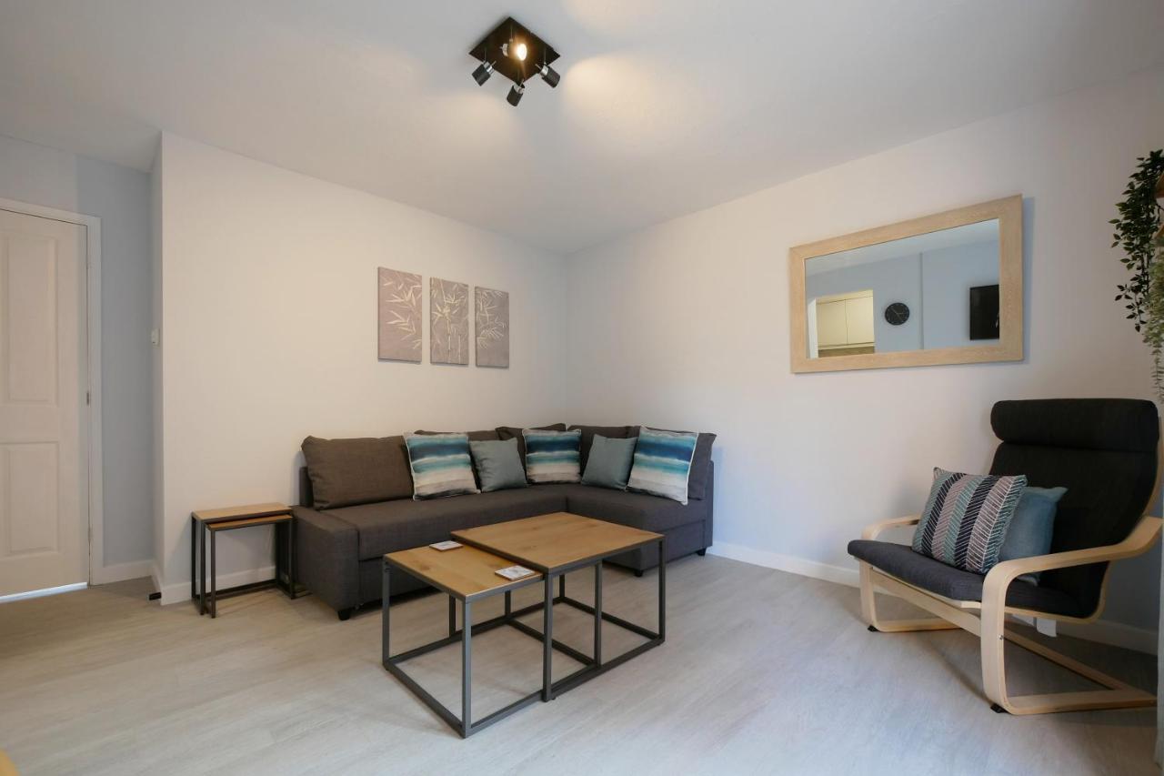 Crewe Short Lets 1 Victoria Court, Crewe Apartment Exterior foto
