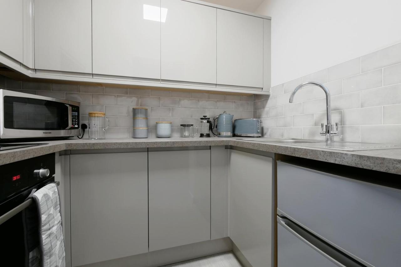 Crewe Short Lets 1 Victoria Court, Crewe Apartment Exterior foto